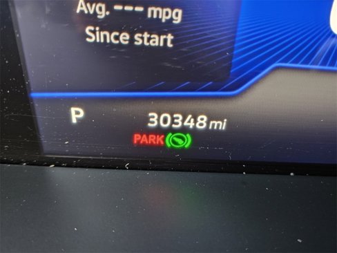 Certified 2022 Volkswagen Taos S image 37