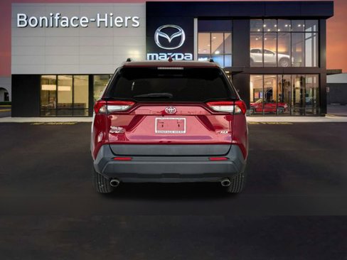 Used 2020 Toyota RAV4 XLE image 29