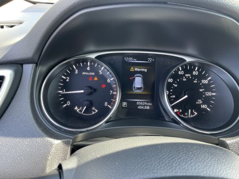 Used 2015 Nissan Rogue S image 18