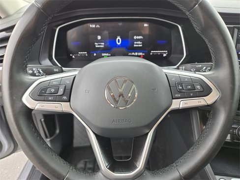 Used 2024 Volkswagen Jetta SE image 18