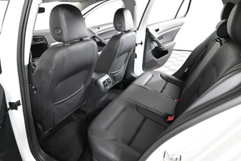 Certified 2019 Volkswagen e-Golf SEL Premium image 14