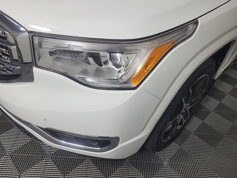 Used 2019 GMC Acadia Denali image 4