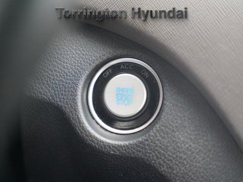 Used 2018 Hyundai Santa Fe Sport 2.0T image 28