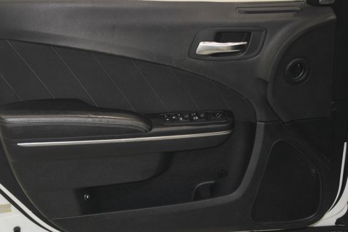 Used 2017 Dodge Charger SXT w/ Navigation & Travel Group image 18