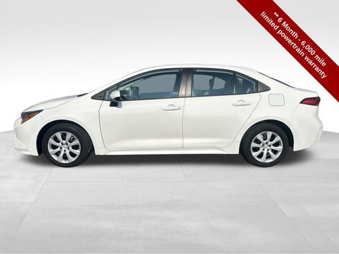 Used 2021 Toyota Corolla LE image 2