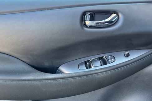 Certified 2024 Nissan Leaf S image 11