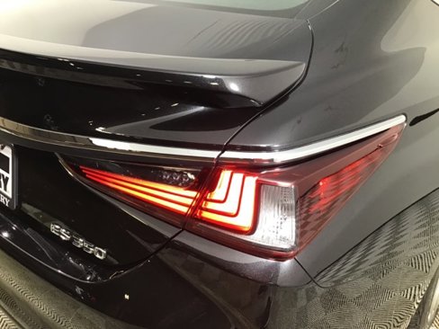 Used 2023 Lexus ES 350 Luxury image 26