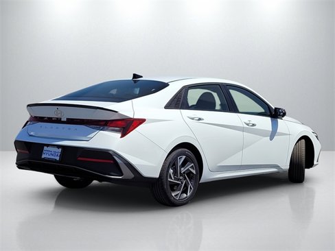 New 2025 Hyundai Elantra Sport image 5