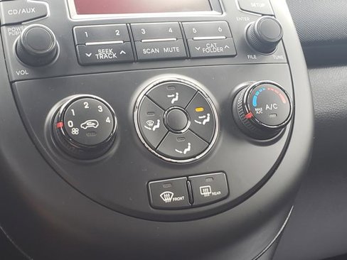 Used 2013 Kia Soul image 24