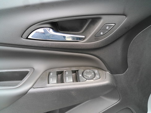 Used 2022 Chevrolet Equinox LT image 27