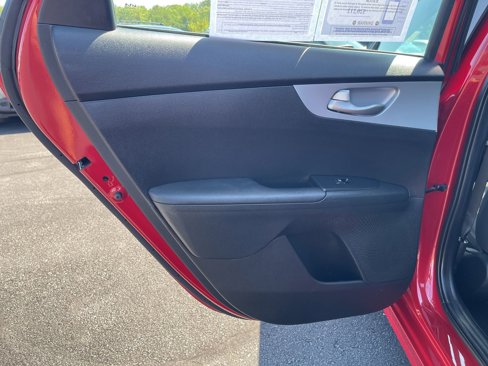 Used 2023 Kia Forte LXS image 21