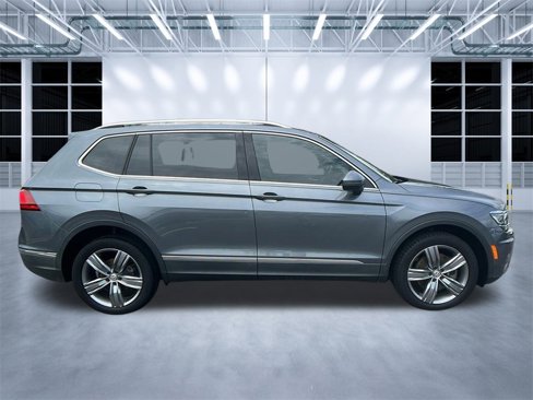 Used 2019 Volkswagen Tiguan SEL Premium R-Line image 4