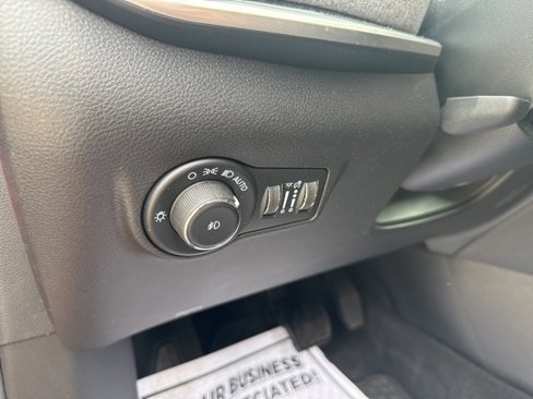 Used 2023 Jeep Compass Latitude w/ Convenience Group image 15