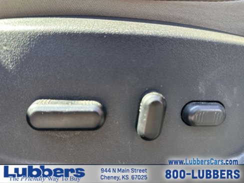 Used 2019 Ford Escape SEL image 12