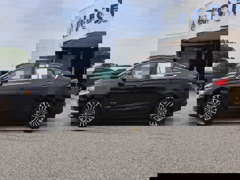 Used 2018 Ford Fusion SE w/ Equipment Group 602A image 2