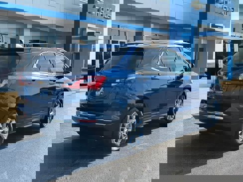 Used 2020 Chevrolet Equinox LT w/ LPO, Floor Liner Package image 5