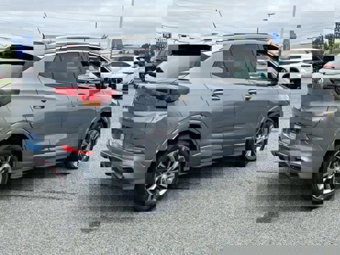 Used 2022 Buick Encore GX Select w/ Sport Touring Package image 5