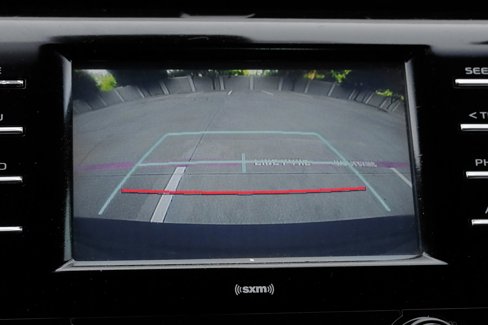 Used 2020 Toyota Camry SE image 28