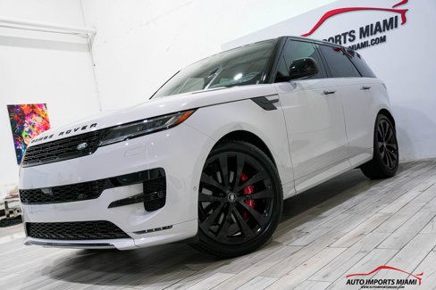 Used 2024 Land Rover Range Rover Sport Dynamic SE image 3