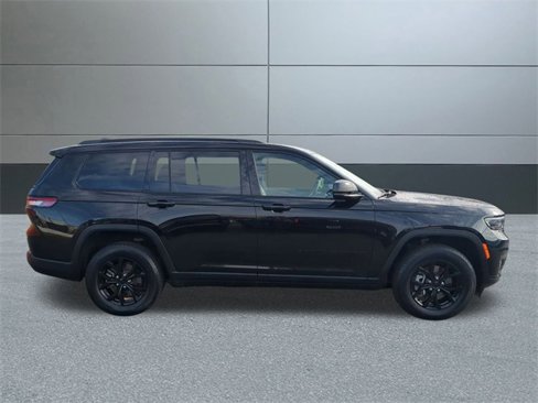 Used 2024 Jeep Grand Cherokee L Laredo image 7