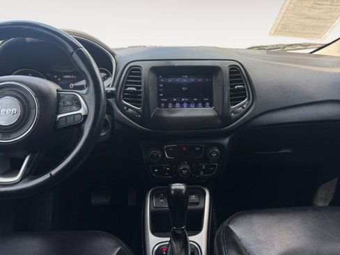 Used 2018 Jeep Compass Latitude w/ Popular Equipment Group image 6