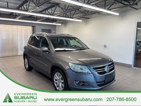 Used 2009 Volkswagen Tiguan SE image 1