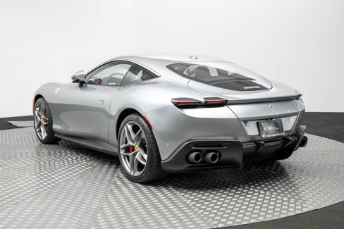 Certified 2024 Ferrari Roma image 3