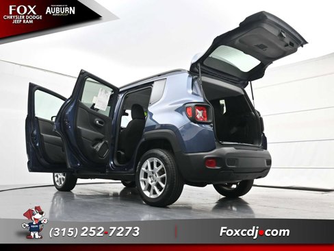 Used 2022 Jeep Renegade Latitude image 33