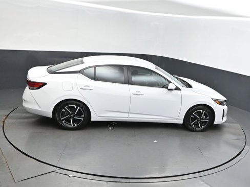 Used 2024 Nissan Sentra SV image 35