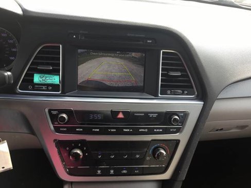 Used 2016 Hyundai Sonata SE image 16