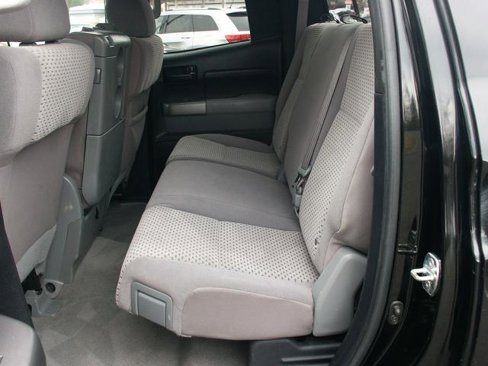 Used 2010 Toyota Tundra 4x4 Double Cab w/ Tow Pkg image 7