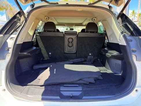 Used 2016 Nissan Rogue SL image 17