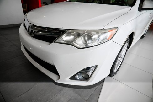 Used 2013 Toyota Camry image 9