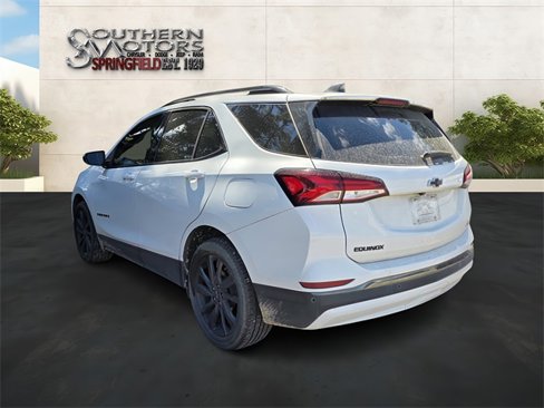 Used 2023 Chevrolet Equinox RS image 3