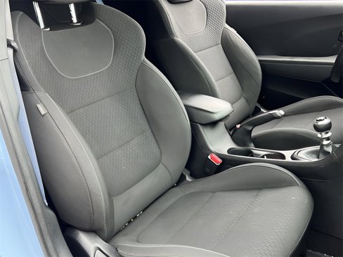 Used 2020 Hyundai Veloster N image 16