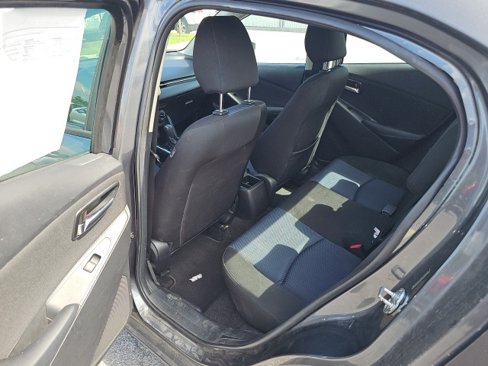Used 2017 Toyota Yaris iA image 9