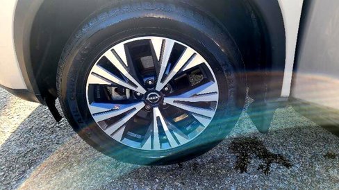 Used 2022 Nissan Rogue SV image 22