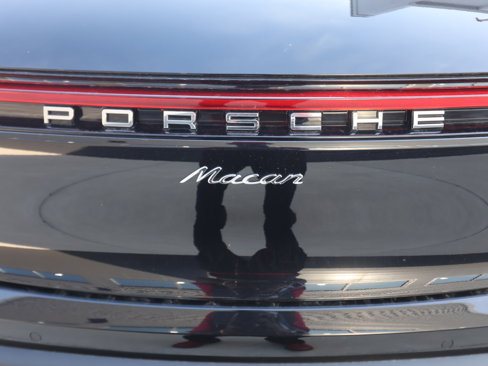 New 2024 Porsche Macan image 23
