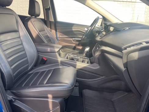 Used 2019 Ford Escape SEL image 15