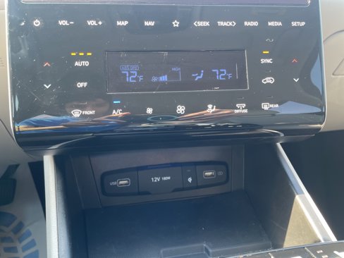 Used 2023 Hyundai Tucson Limited image 28