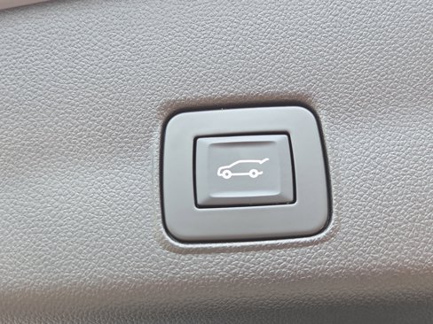 Used 2022 Chevrolet TrailBlazer ACTIV w/ Sun and Liftgate Package image 17