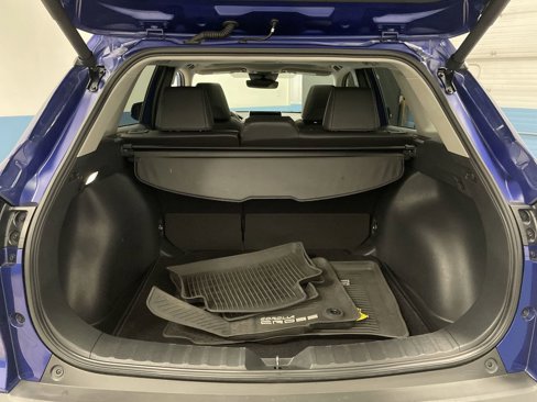 Used 2023 Toyota Corolla Cross XLE w/ Convenience Package image 15
