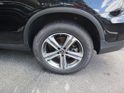 Used 2019 Mercedes-Benz GLC 300 image 9