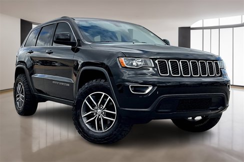 Used 2018 Jeep Grand Cherokee Laredo image 11