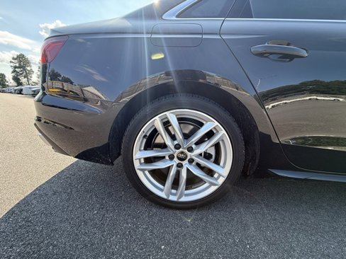 Used 2024 Audi A4 2.0T Premium Plus image 11