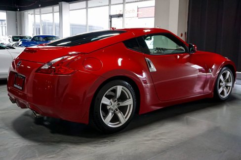 Used 2010 Nissan 370Z Touring image 26