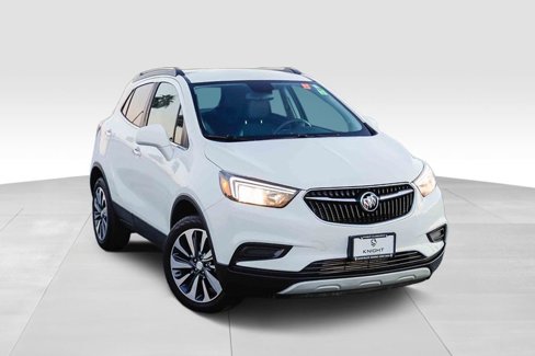 Used 2022 Buick Encore Preferred w/ Safety Package image 2