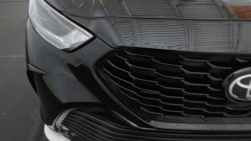 Certified 2022 Toyota Highlander XSE image 4