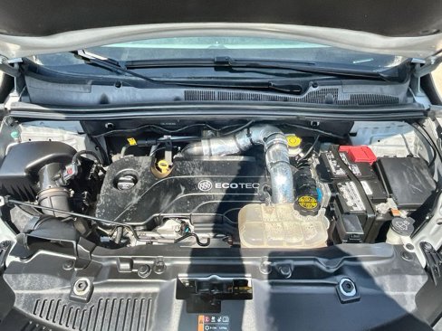 Used 2018 Buick Encore Sport Touring image 40