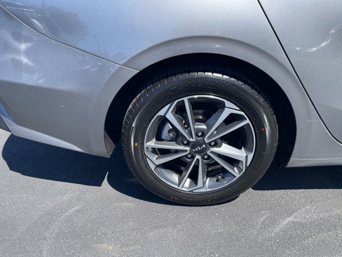 Used 2023 Kia Forte LXS image 15